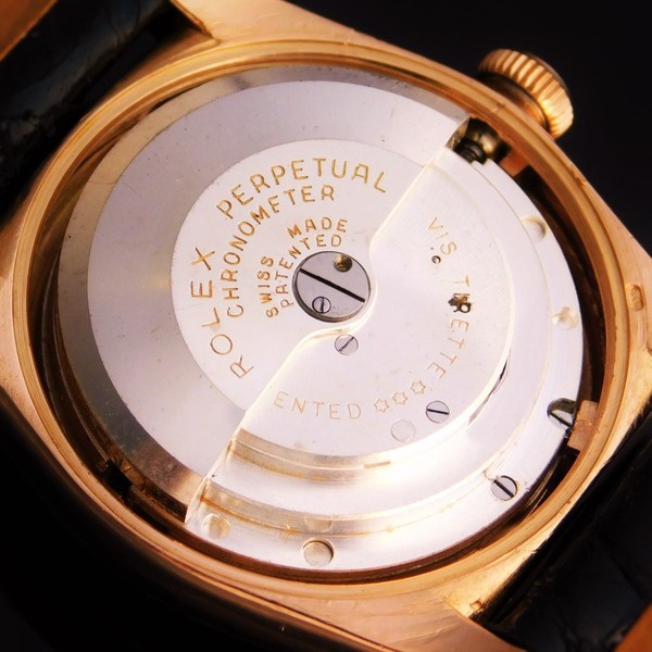 ROLEX 18K Solid Red Gold “BUBBLEBACK” Tropical Rose Dial☆18金無垢レッドゴールドベゼル “ バブルバック” トロピカルローズダイアル Ref.5015/Cal.630NA | アンティーク時計の販売・修理・買取【クールオークション】